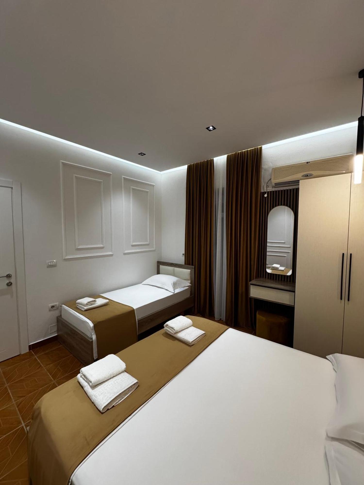 Apartments Costa Azzurra Velipojë Eksteriør billede